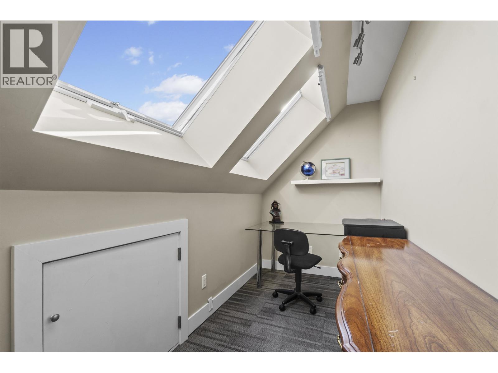 1901 1250 QUAYSIDE DRIVE, New Westminster