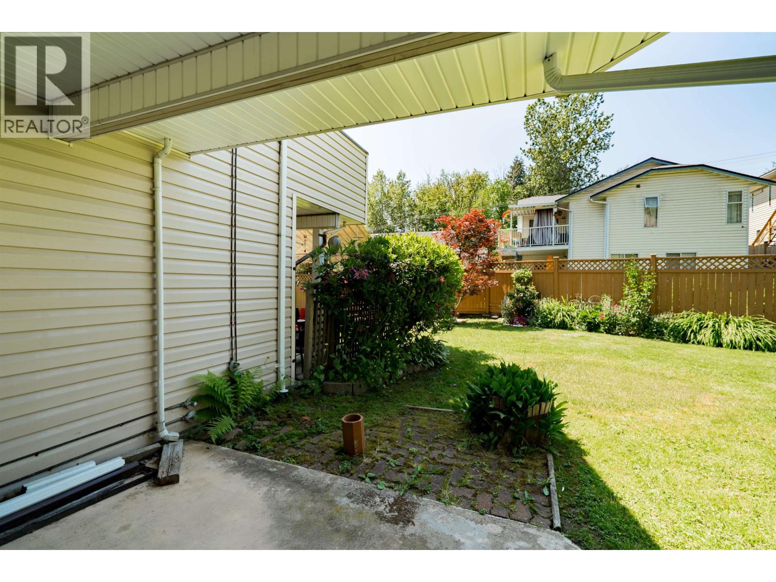 107 22515 116 AVENUE, Maple Ridge