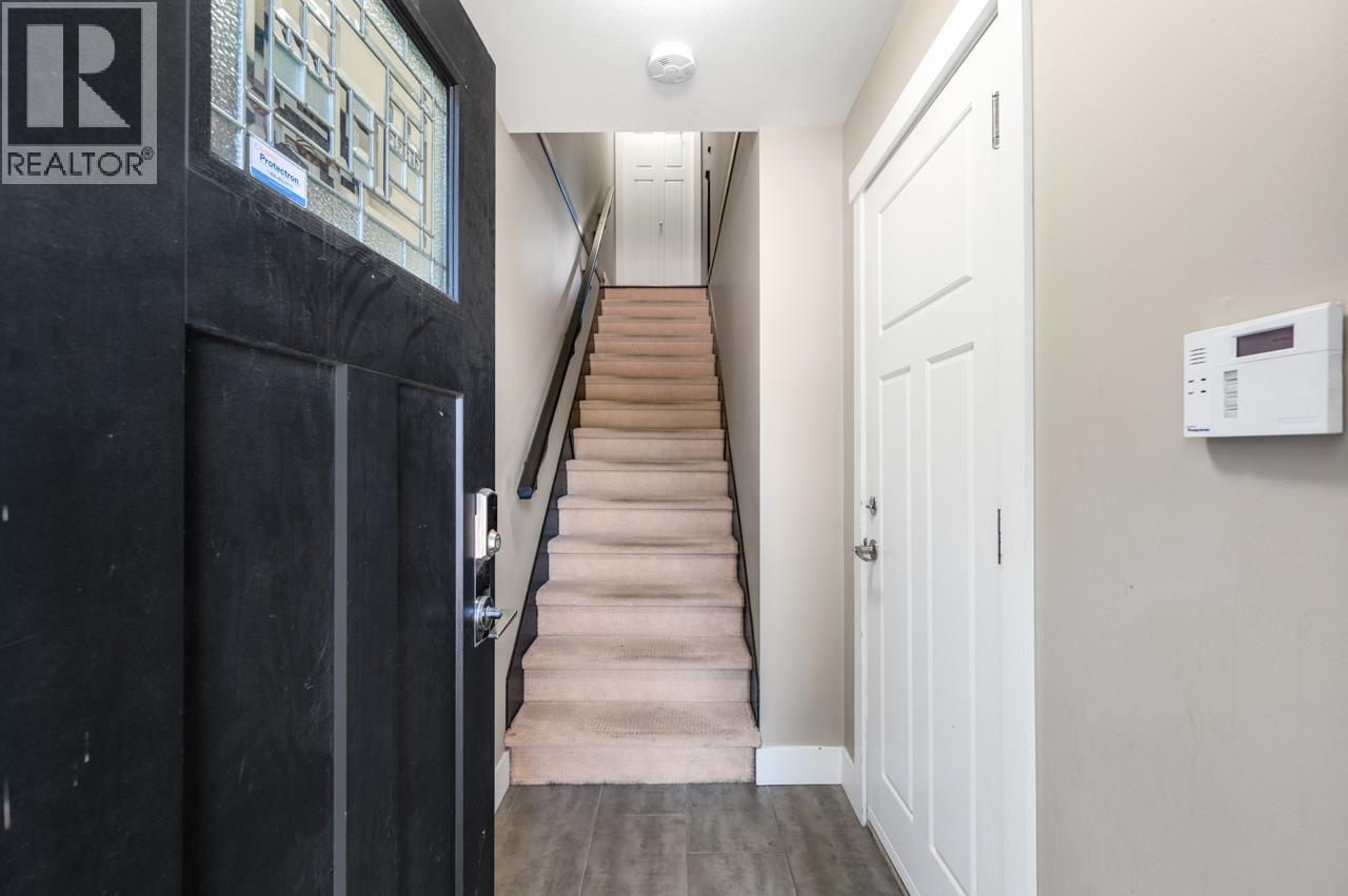 11 9733 BLUNDELL ROAD, Richmond