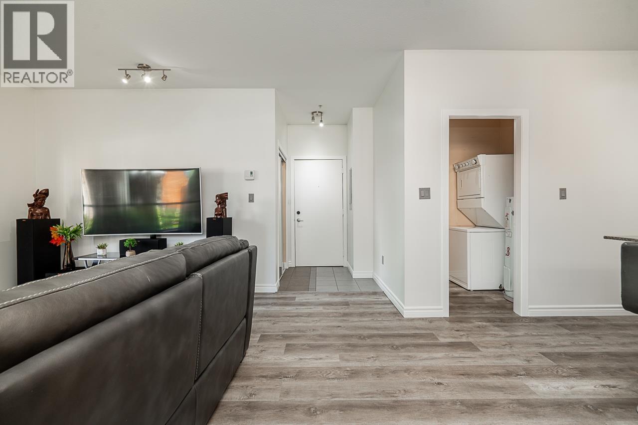 213 2478 WELCHER AVENUE, Port Coquitlam