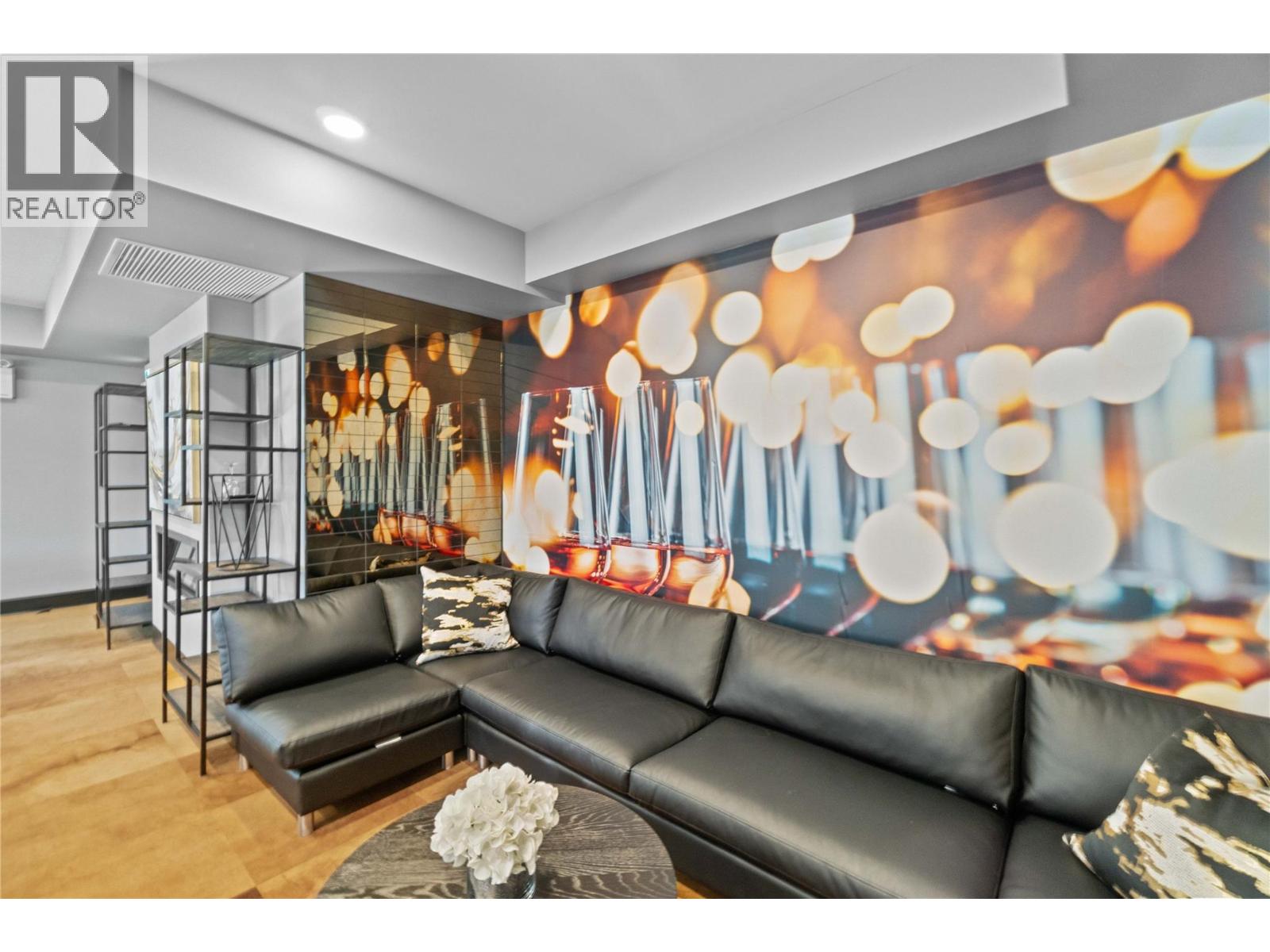 529 Truswell Road Unit# 301, Kelowna