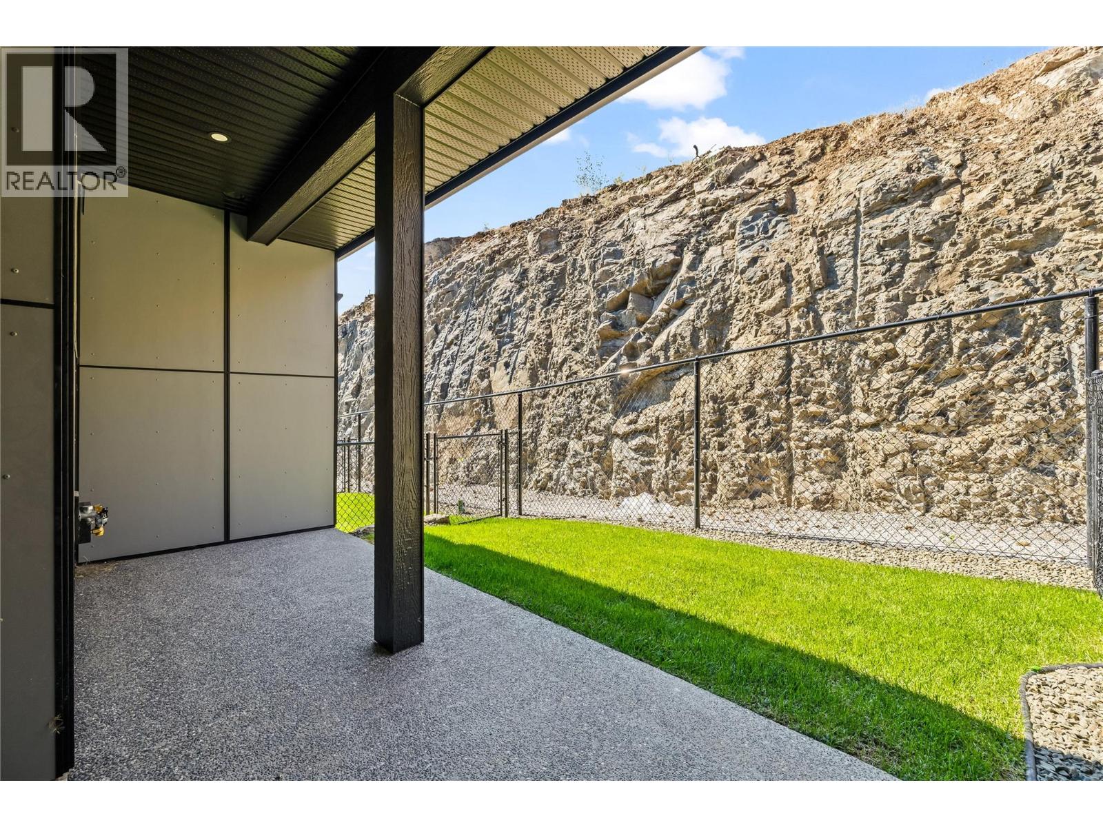 17 2835 Canyon Crest Drive, West Kelowna