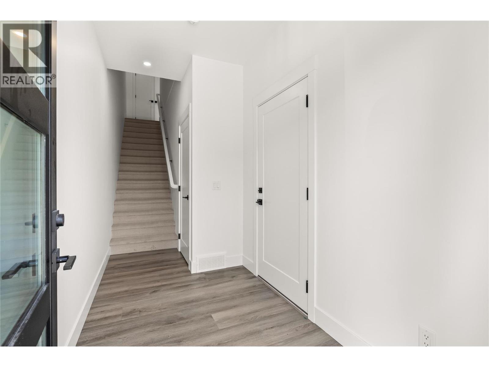17 2835 Canyon Crest Drive, West Kelowna