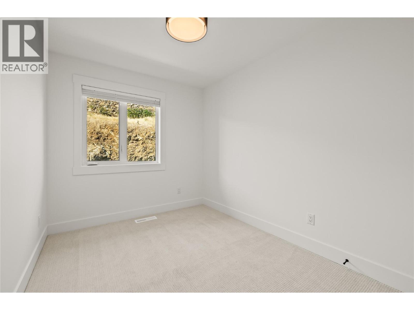 17 2835 Canyon Crest Drive, West Kelowna
