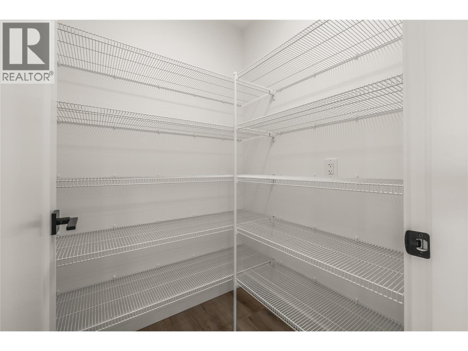 17 2835 Canyon Crest Drive, West Kelowna