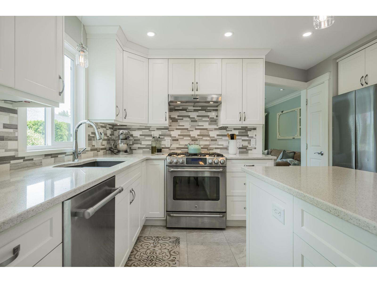 20349 90 AVENUE, Langley