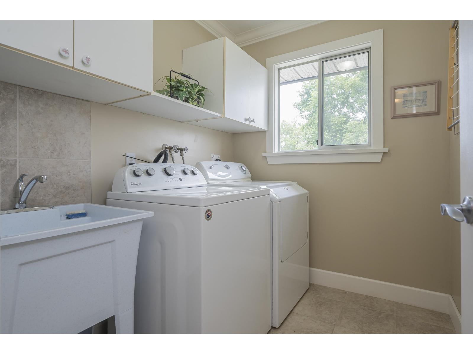 20349 90 AVENUE, Langley
