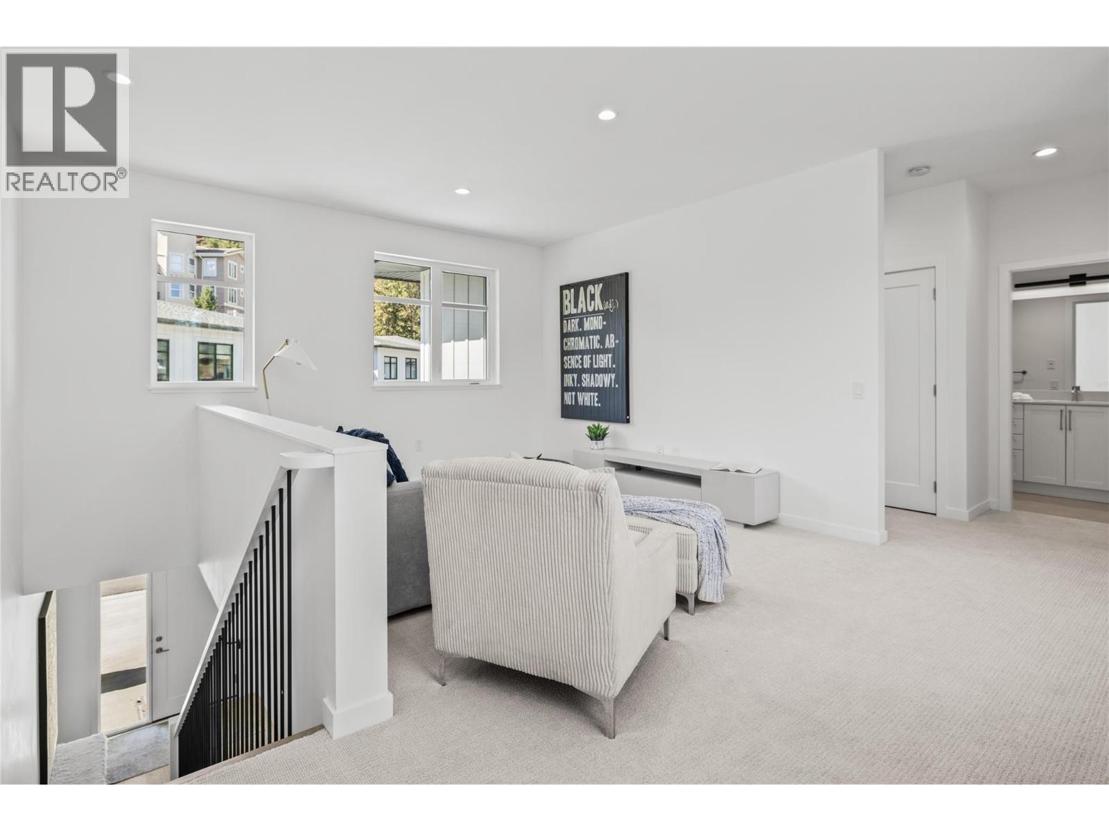 6 1979 Country Club Drive, Kelowna