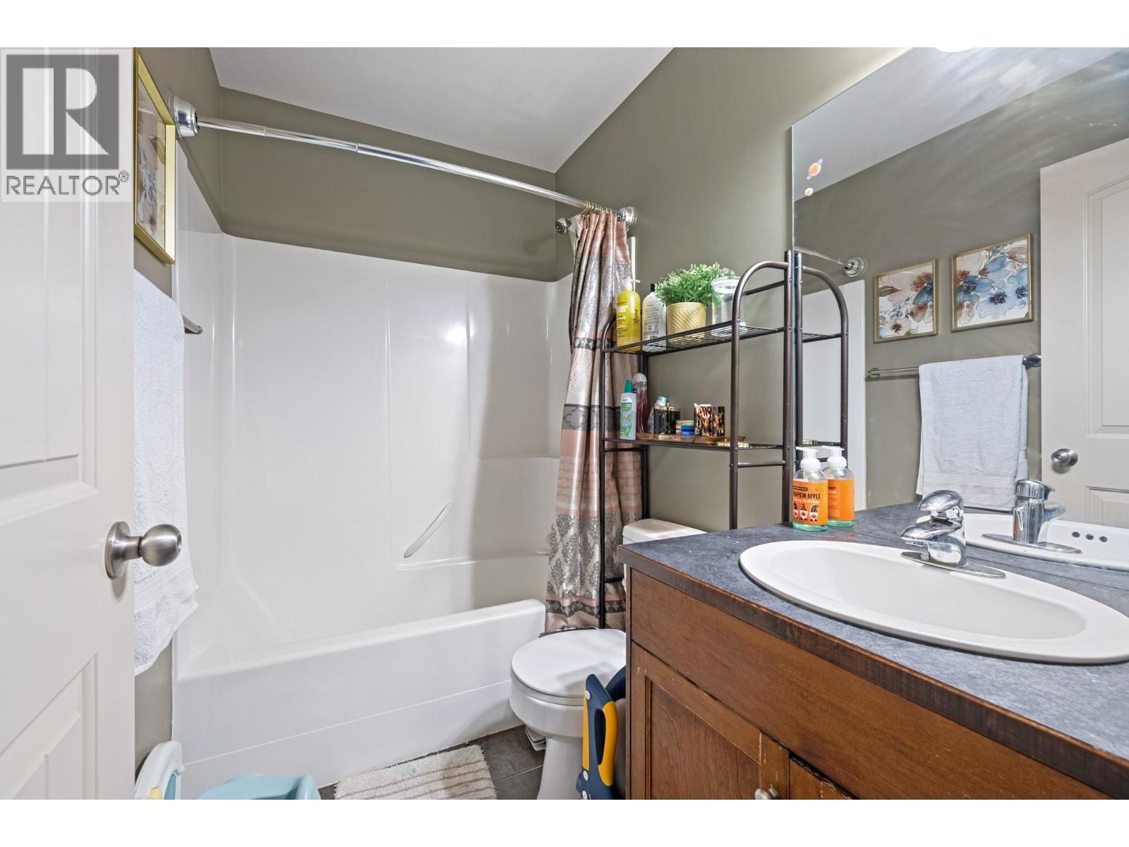 2 146 McCurdy Road, Kelowna