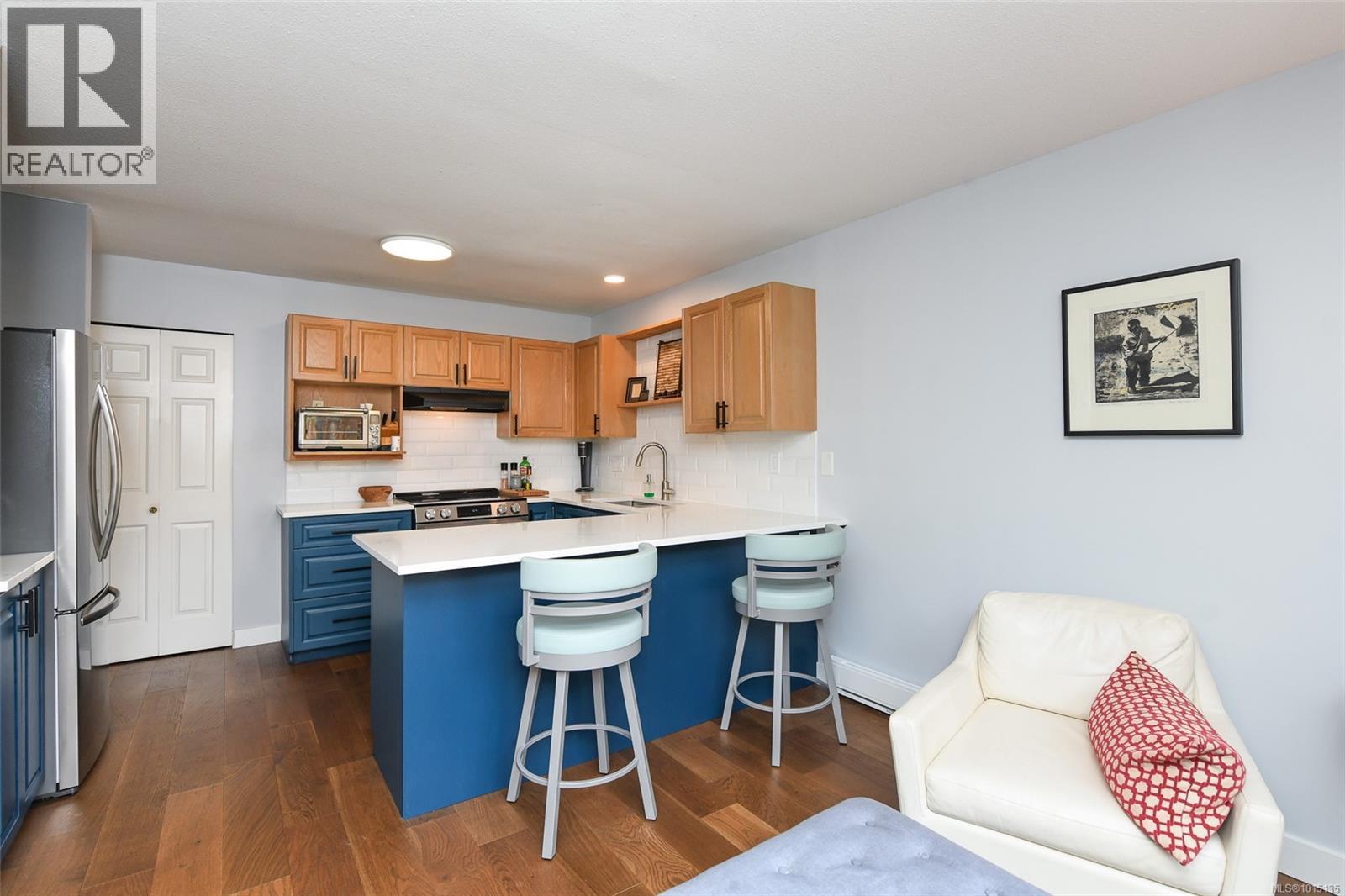 12 2200 Manor Dr, Comox