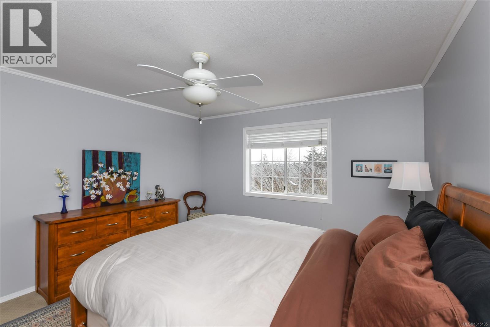 12 2200 Manor Dr, Comox