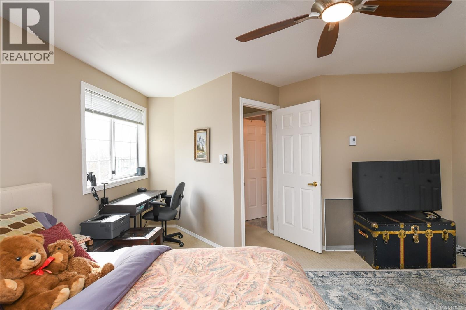 12 2200 Manor Dr, Comox