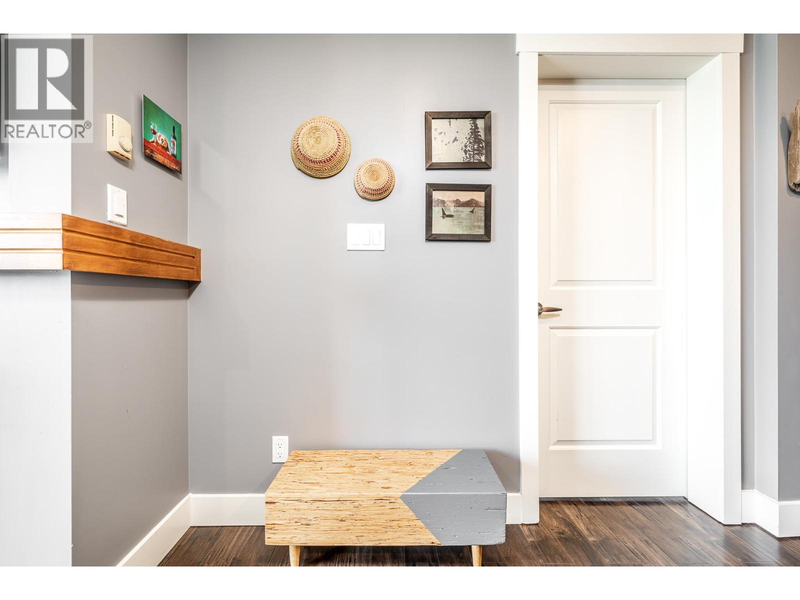 521 1211 VILLAGE GREEN WAY, Squamish