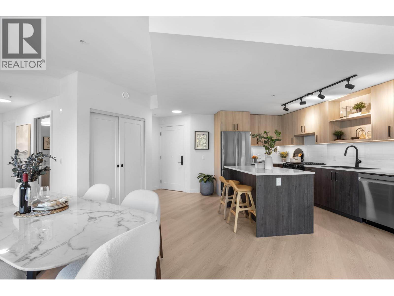 505 2002 ST GEORGE STREET, Port Moody