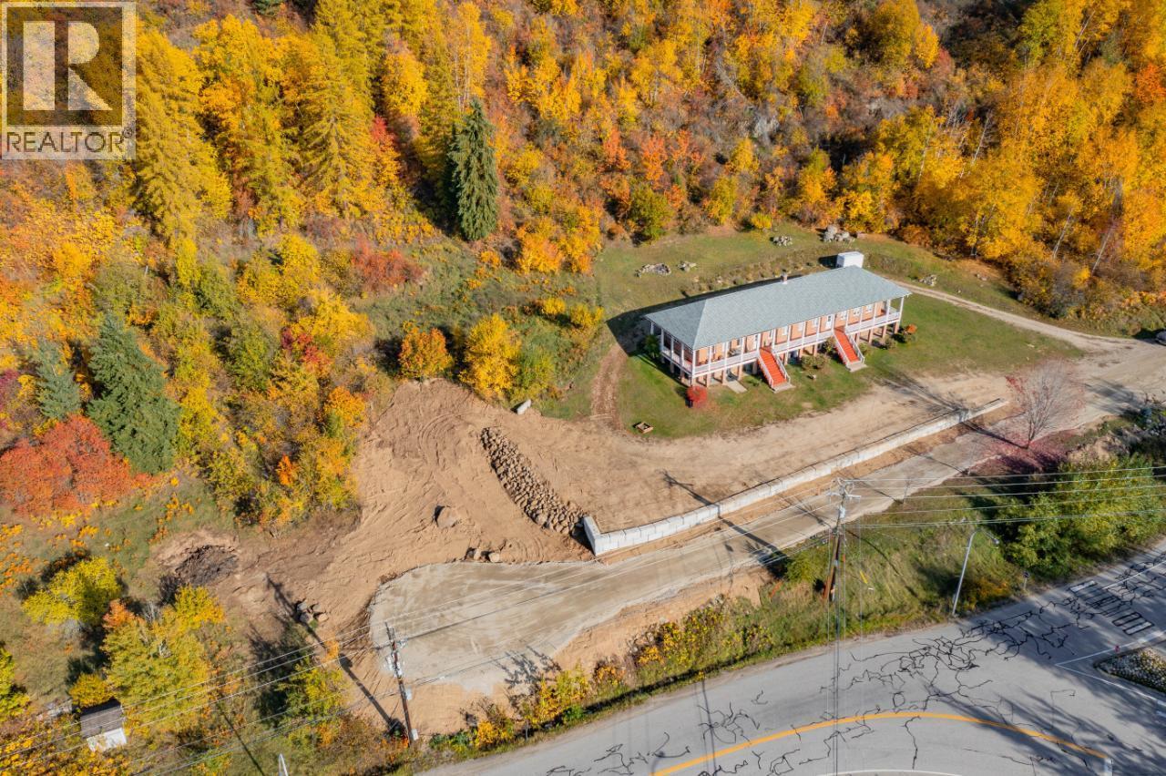 Lot B ROBSON ACCESS Road, Castlegar