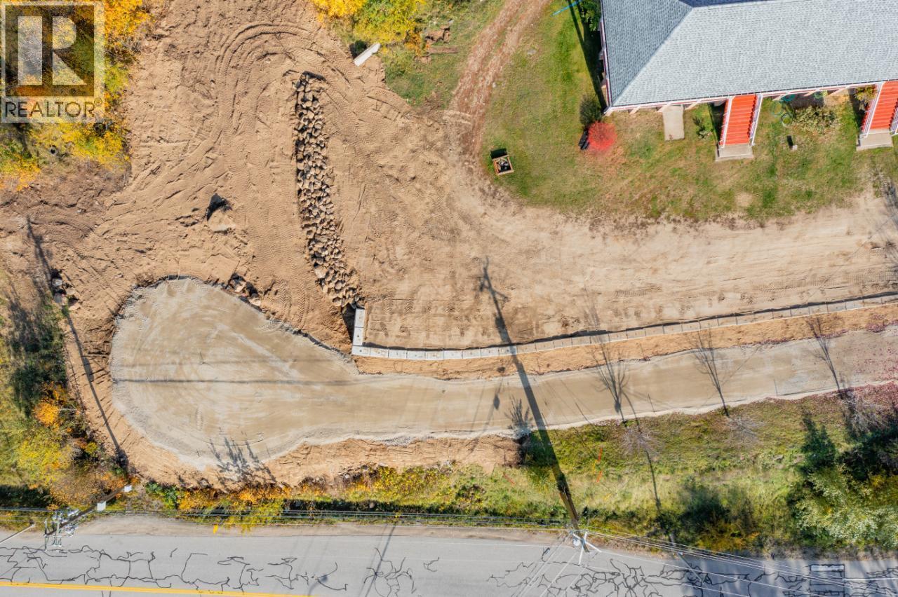 Lot B ROBSON ACCESS Road, Castlegar