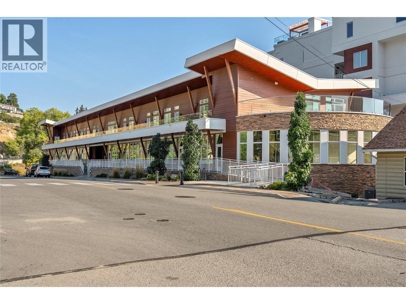 #101-13417 Lakeshore Drive South, Summerland