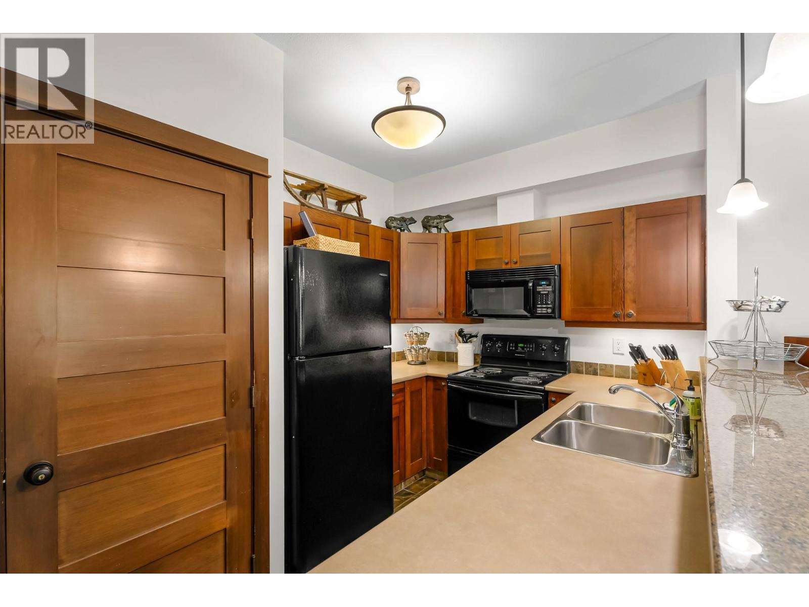 5005 VALLEY Drive Unit# 3, Kamloops