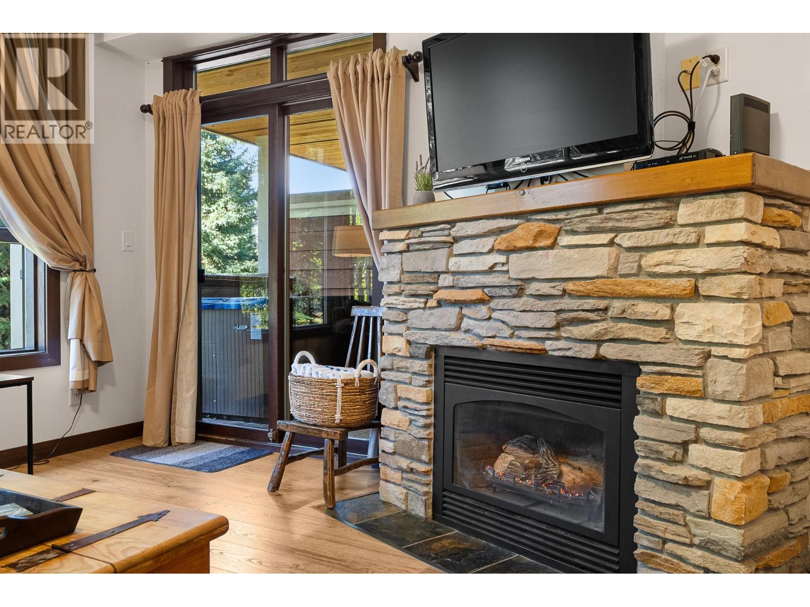 5005 VALLEY Drive Unit# 3, Kamloops