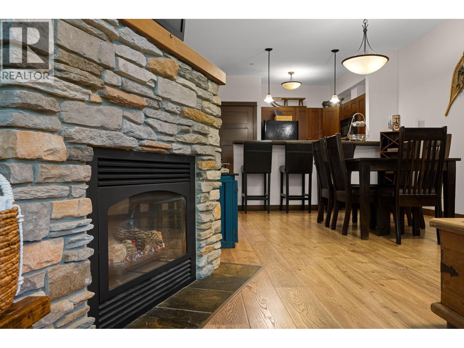 5005 VALLEY Drive Unit# 3, Kamloops
