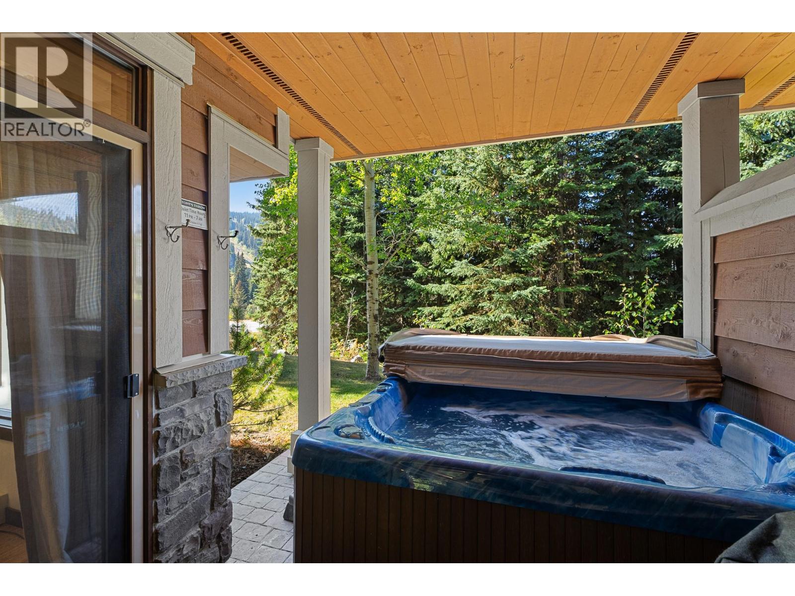 5005 VALLEY Drive Unit# 3, Kamloops