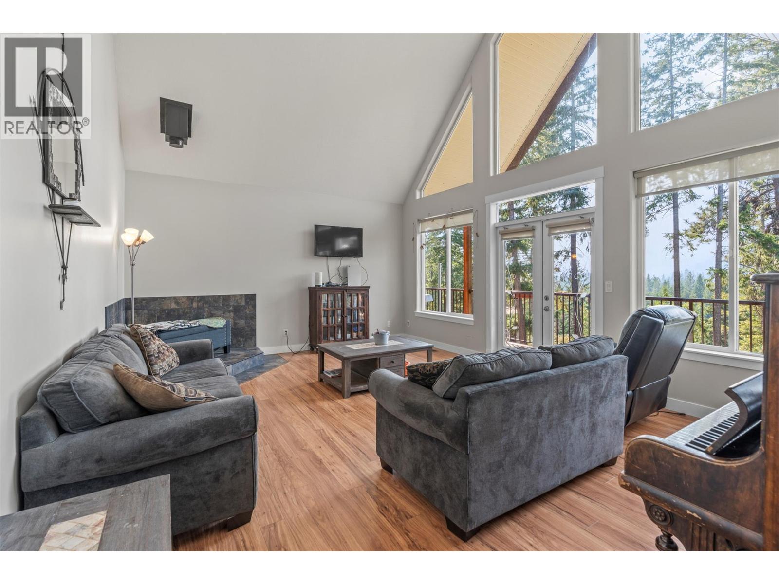 1951 Wolfgang Road, Armstrong