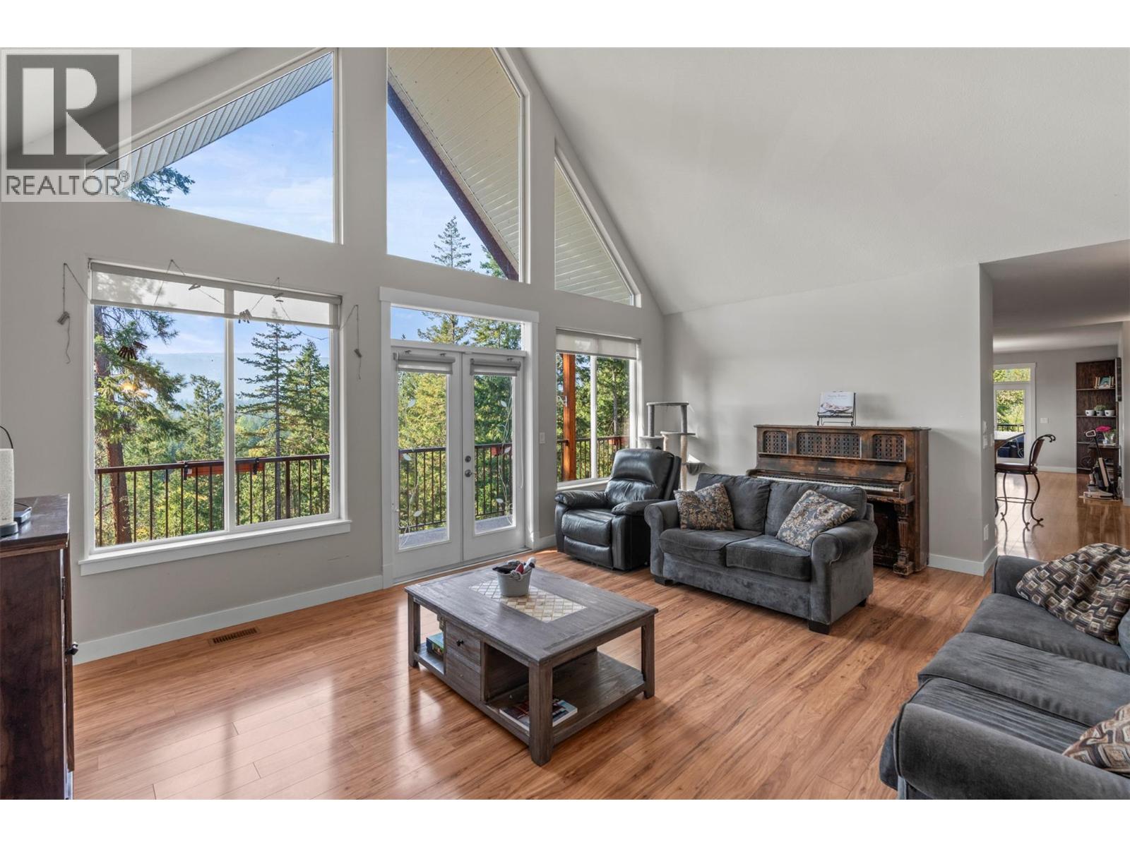 1951 Wolfgang Road, Armstrong