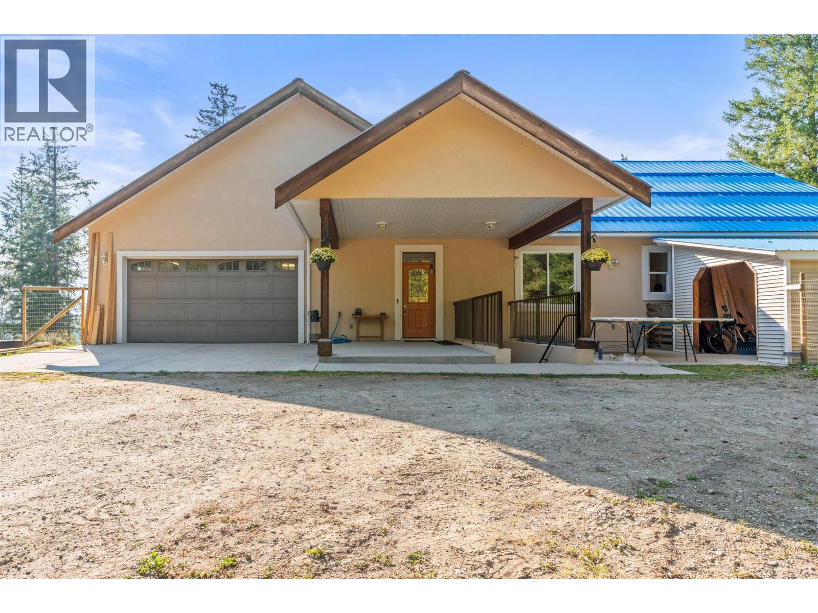 1951 Wolfgang Road, Armstrong