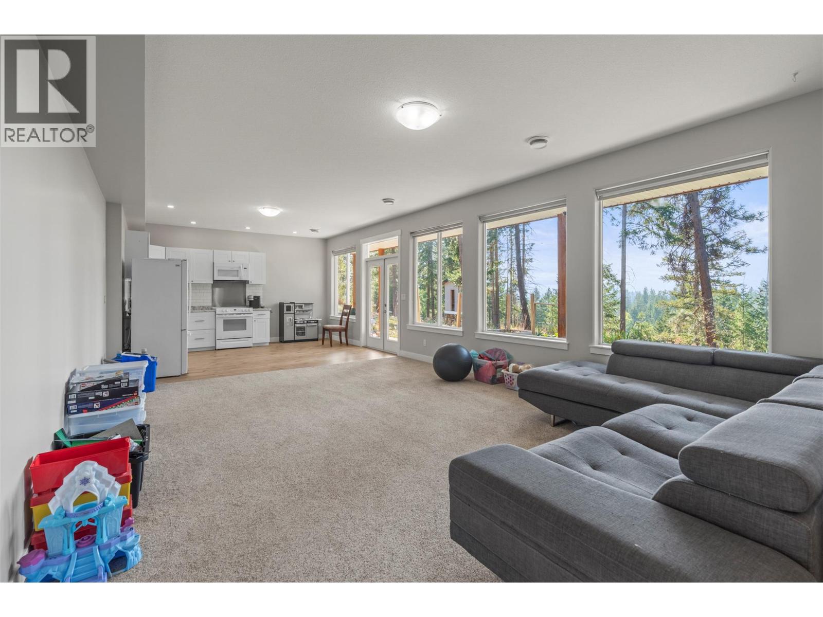 1951 Wolfgang Road, Armstrong