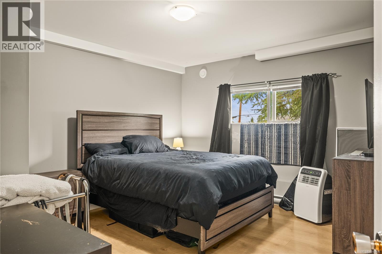 345 Howard Ave, Nanaimo