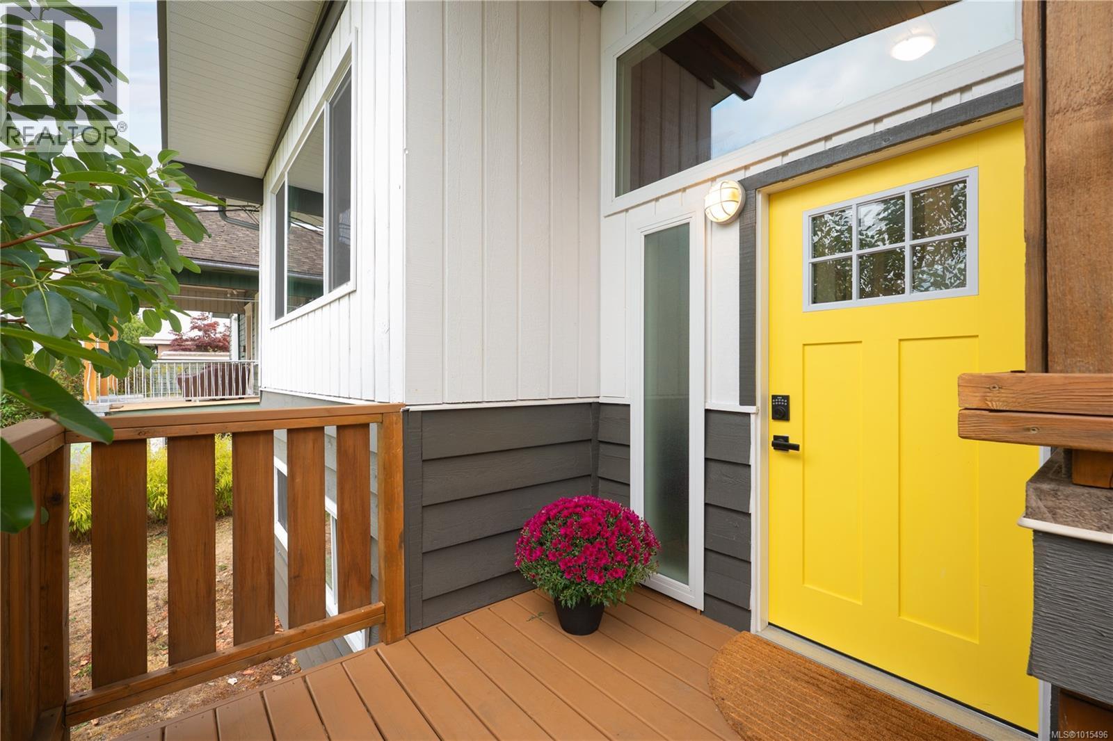 345 Howard Ave, Nanaimo