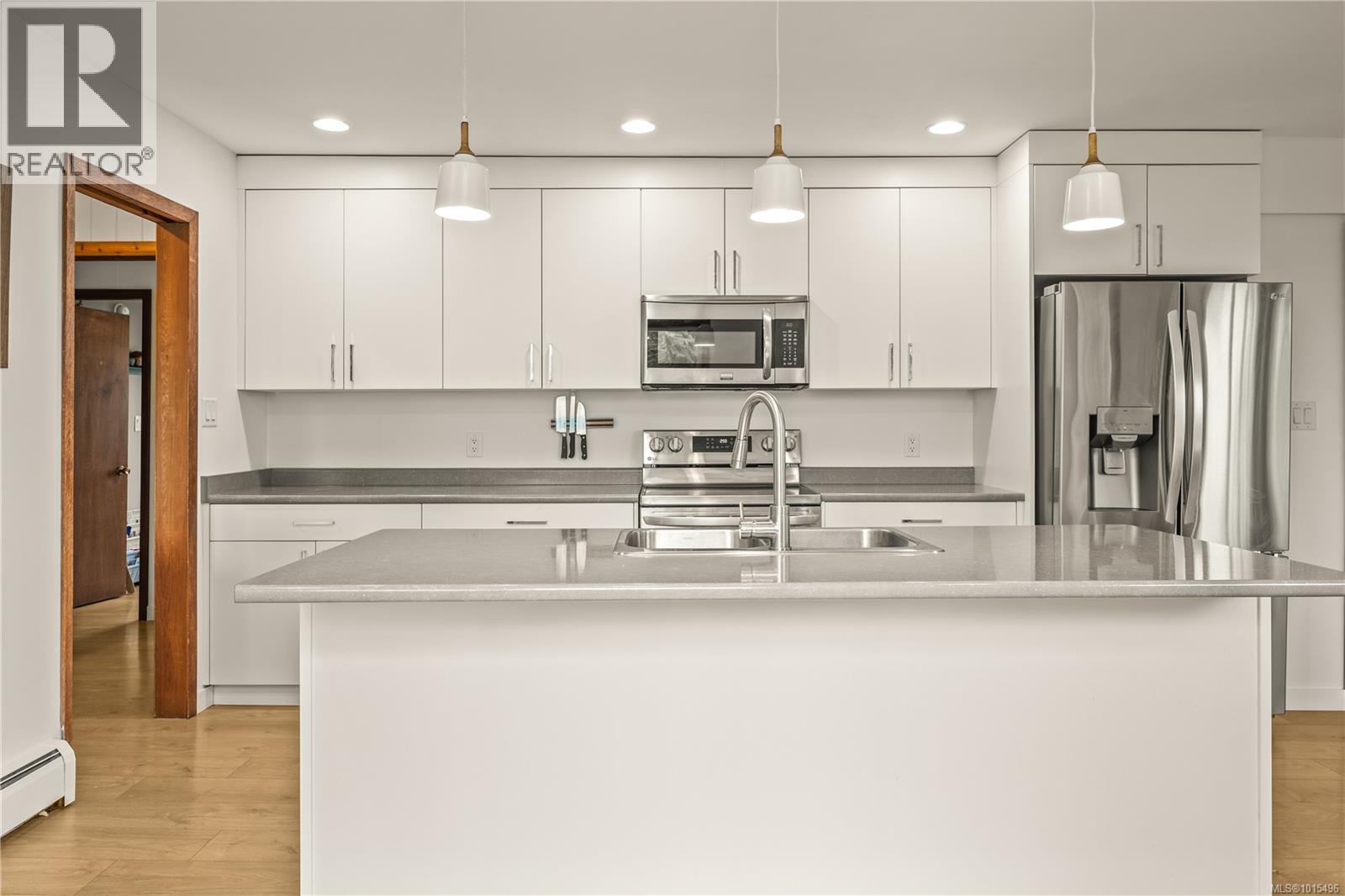 345 Howard Ave, Nanaimo