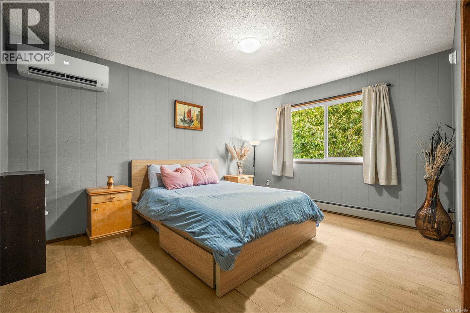 345 Howard Ave, Nanaimo