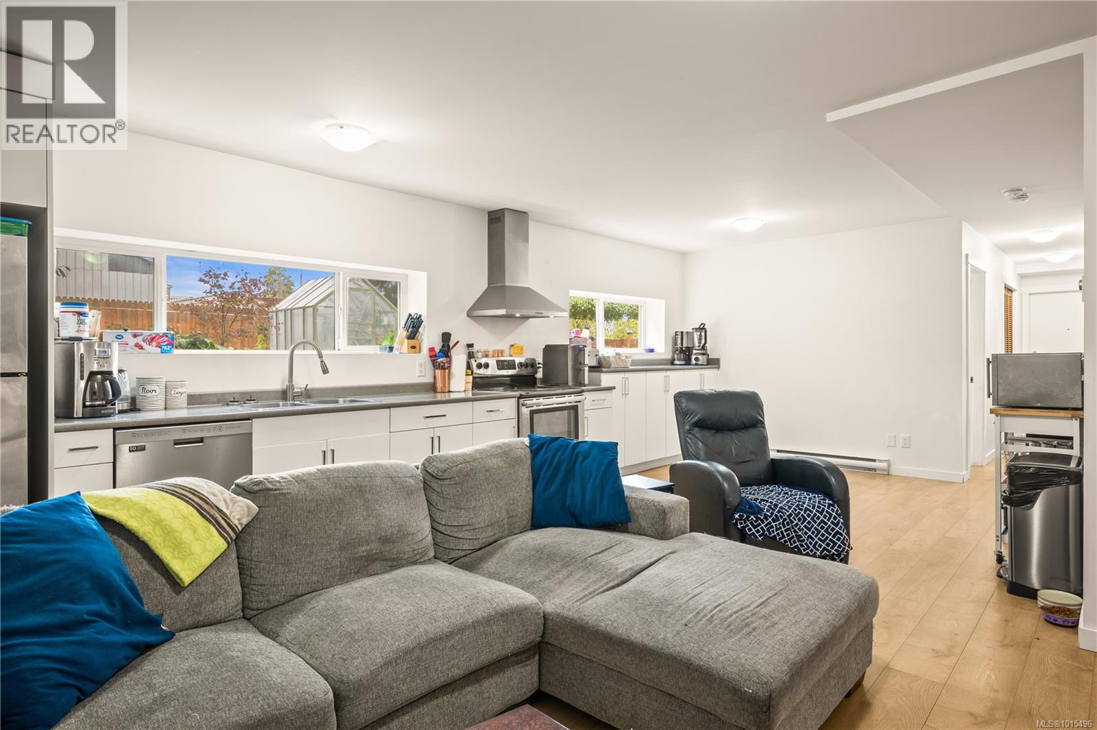 345 Howard Ave, Nanaimo