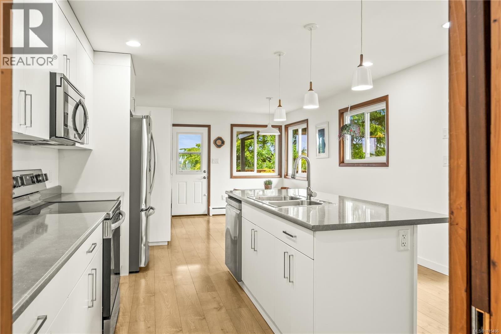 345 Howard Ave, Nanaimo