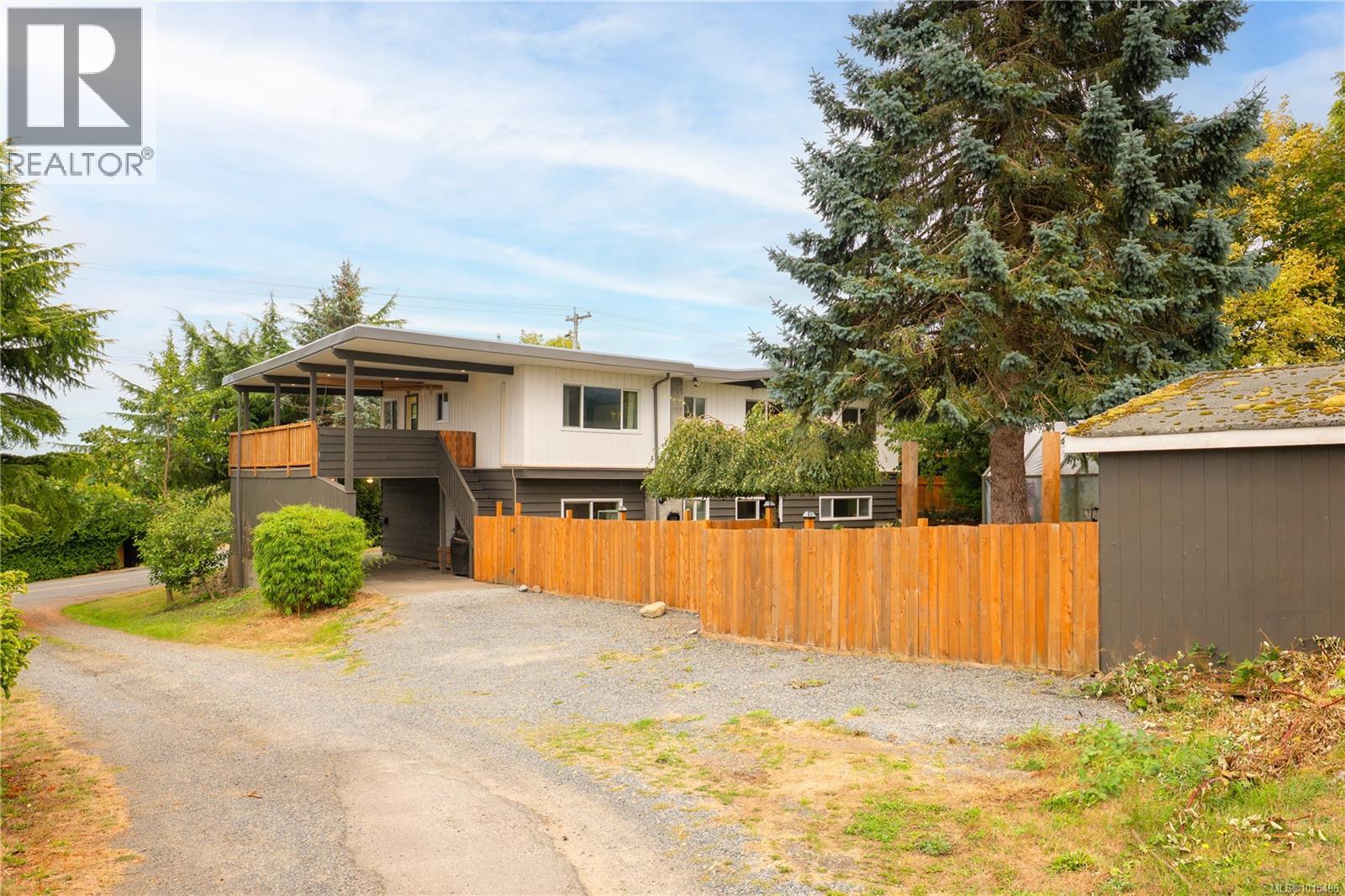 345 Howard Ave, Nanaimo