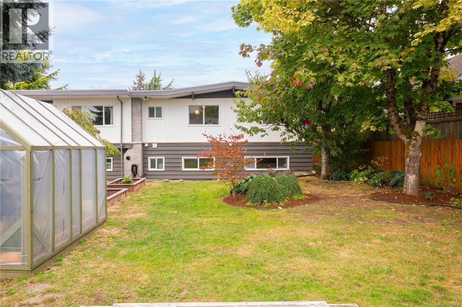 345 Howard Ave, Nanaimo