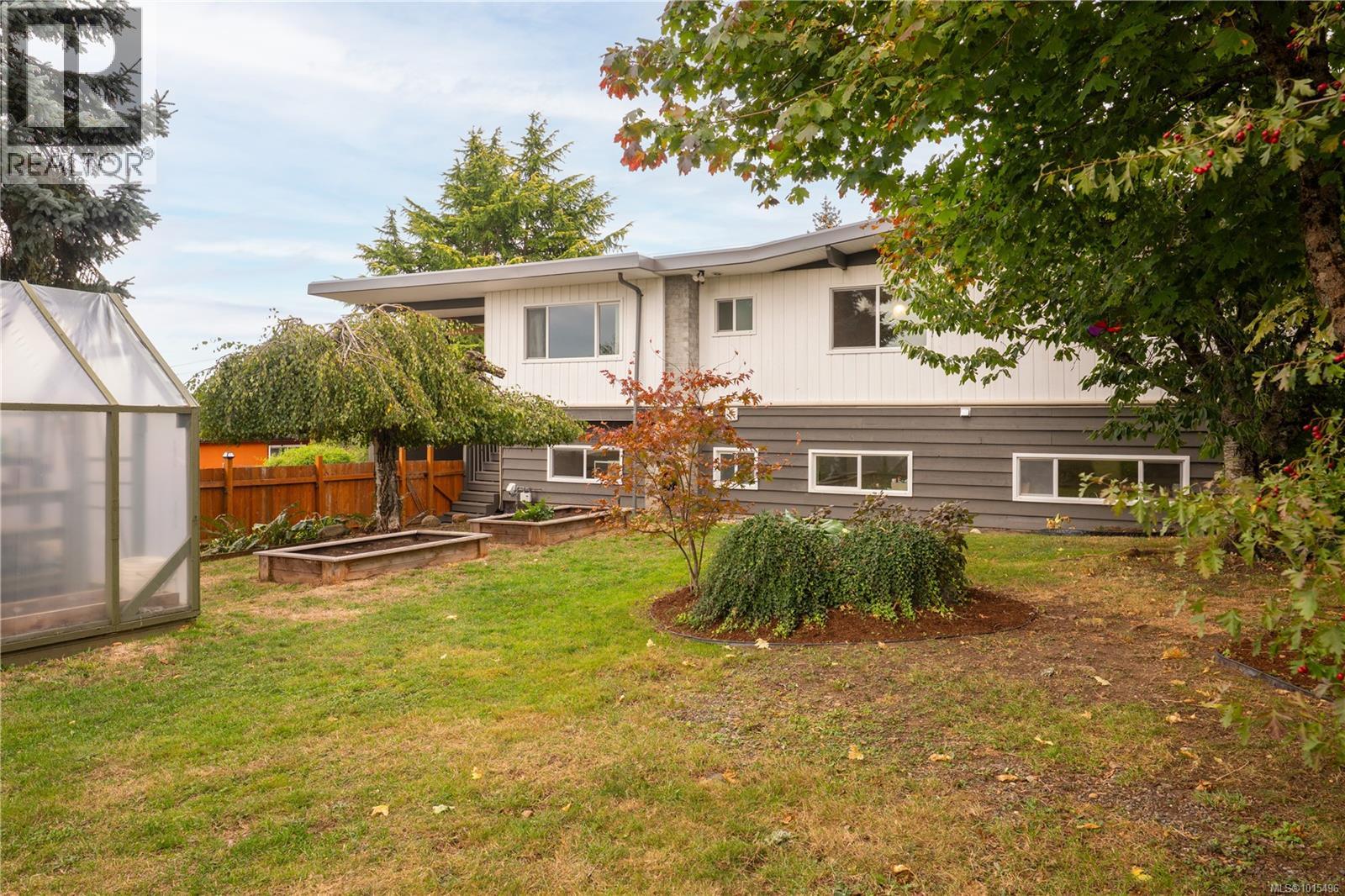 345 Howard Ave, Nanaimo