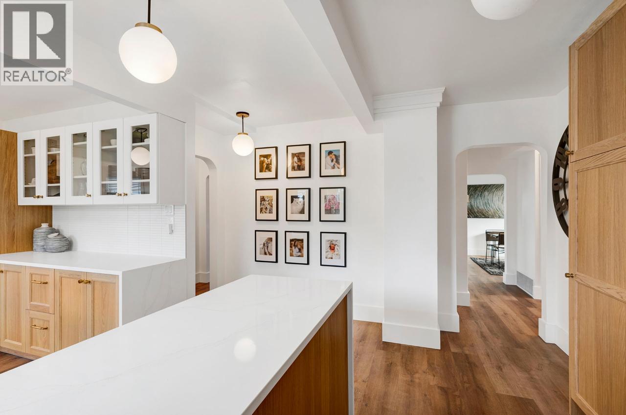 707 NICOLA STREET - 12