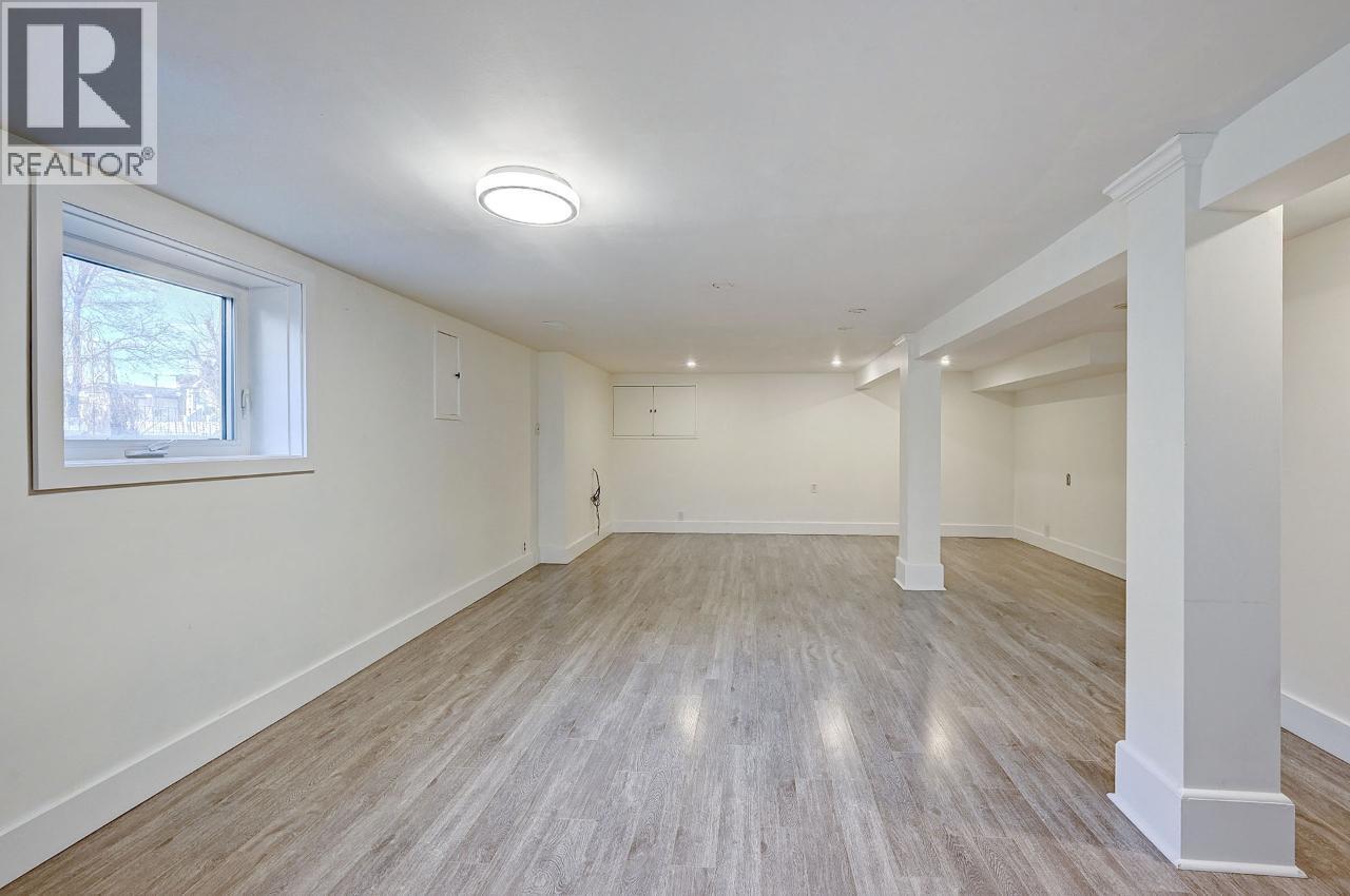 707 NICOLA STREET - 44