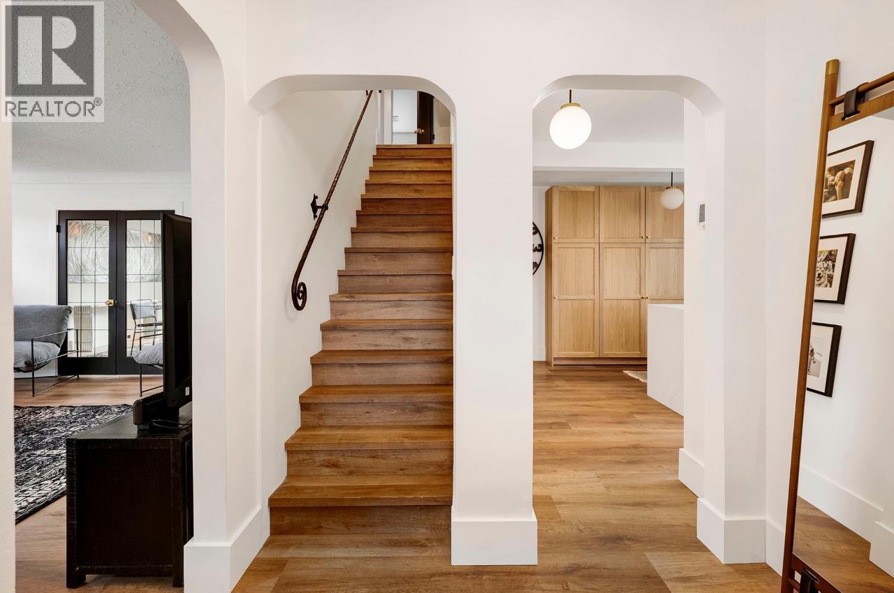 707 NICOLA STREET - 25