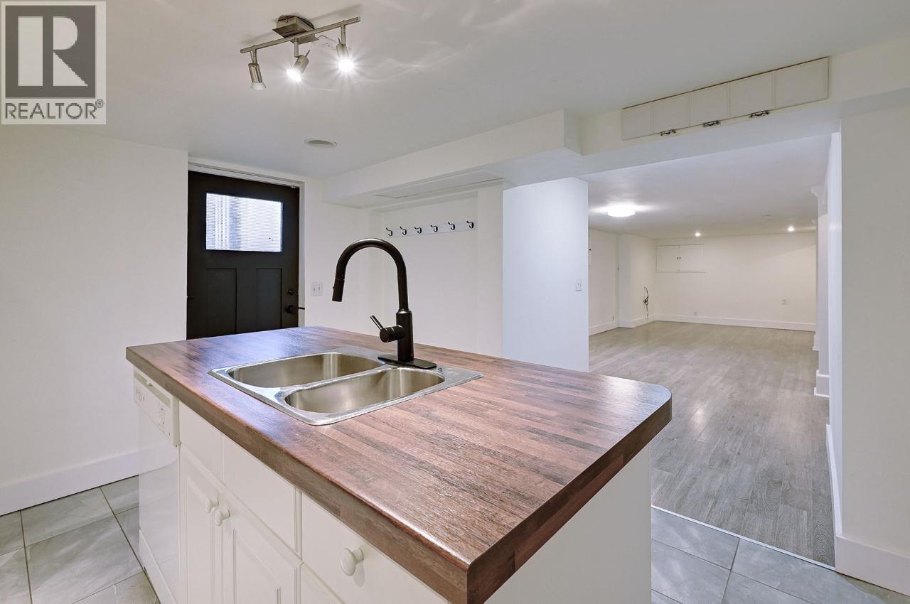 707 NICOLA STREET - 40