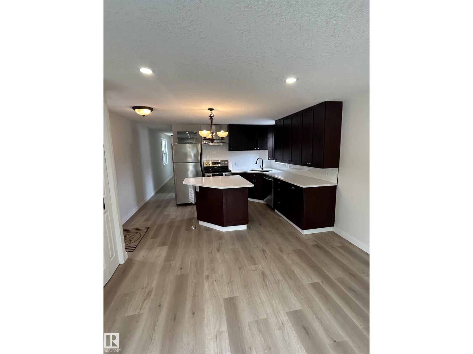 714 West Ridge PL NW NW, Edmonton