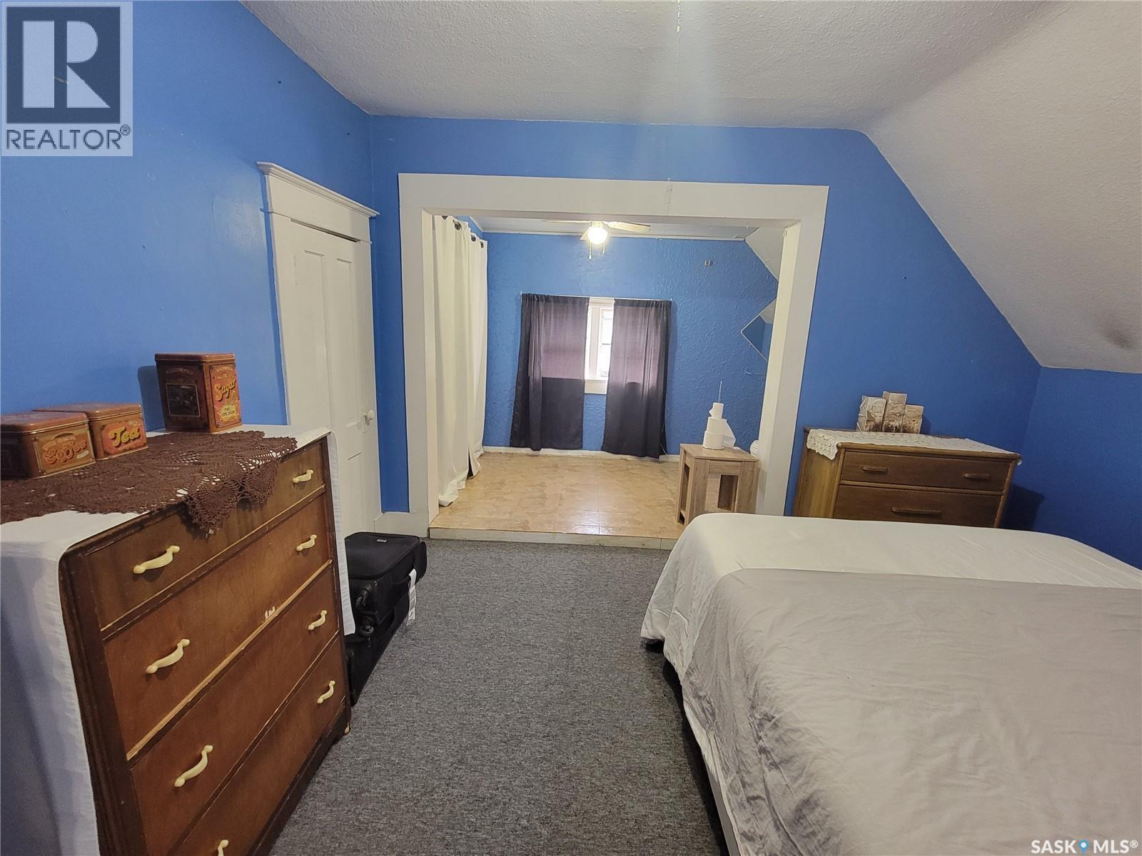 406 1st STREET E — photo 21