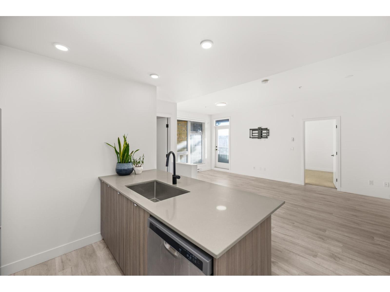 307 32838 LANDEAU PLACE, Abbotsford