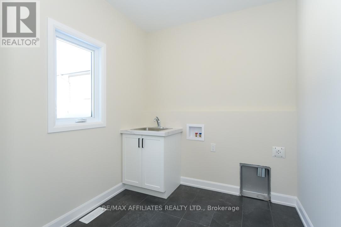 1055 CHABLIS CRESCENT - 21