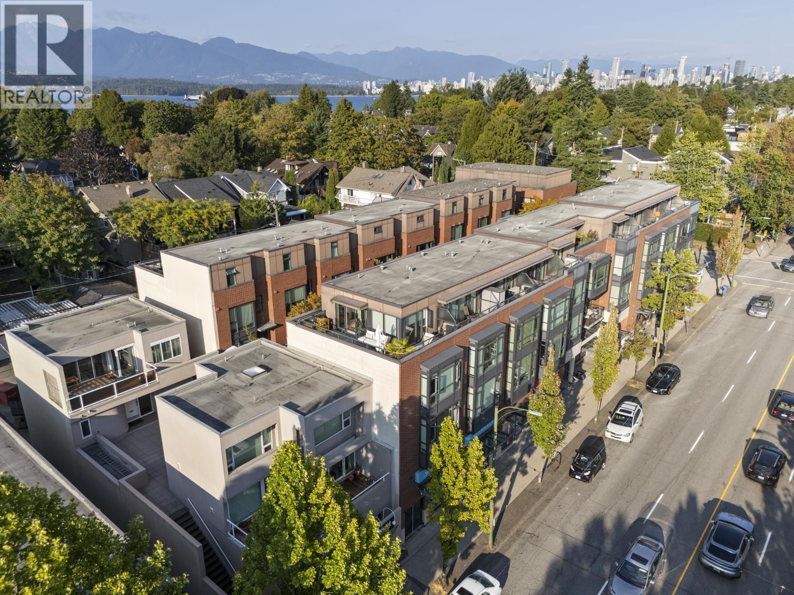 211 1961 COLLINGWOOD STREET, Vancouver