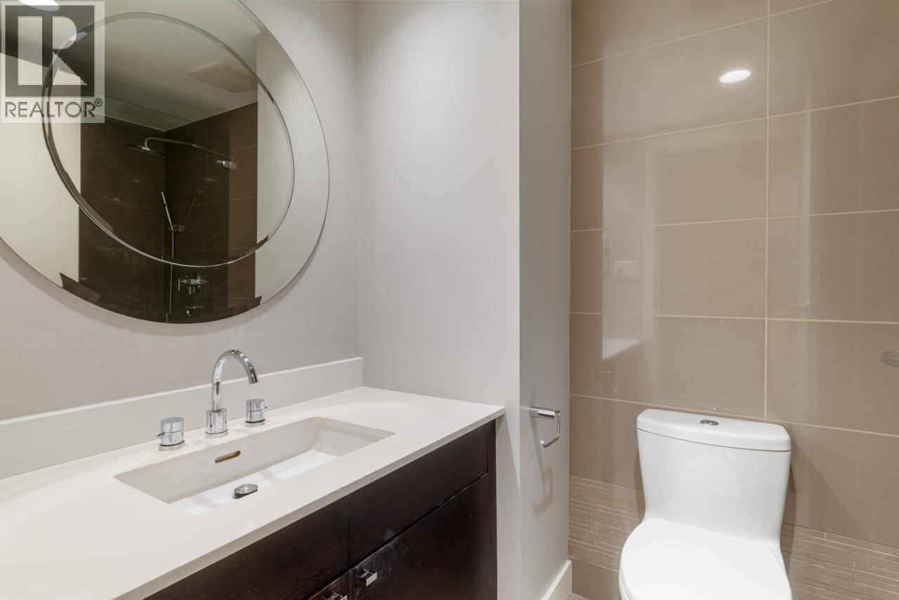 805 1383 MARINASIDE CRESCENT, Vancouver