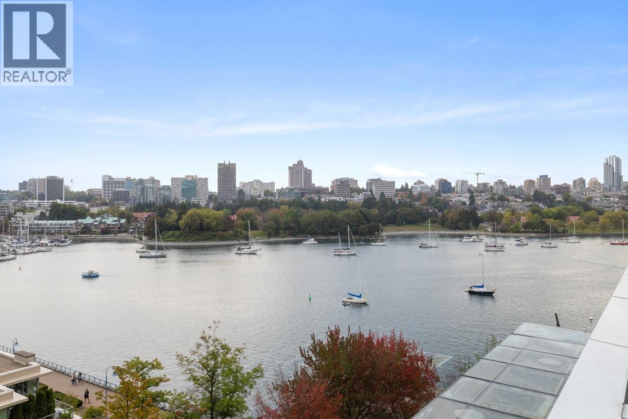 805 1383 MARINASIDE CRESCENT, Vancouver