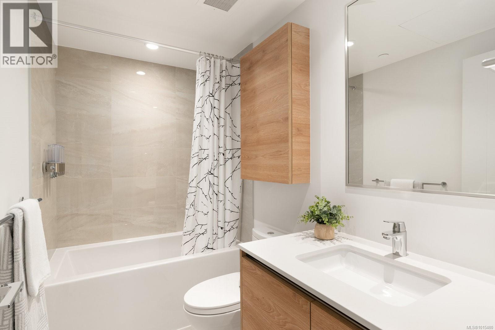 402 363 Tyee Road, Victoria